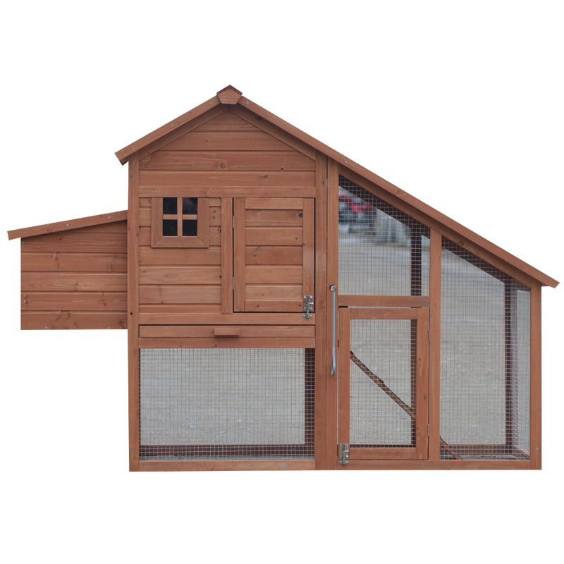 Spacious Chicken Coop Spacious Chicken Coop