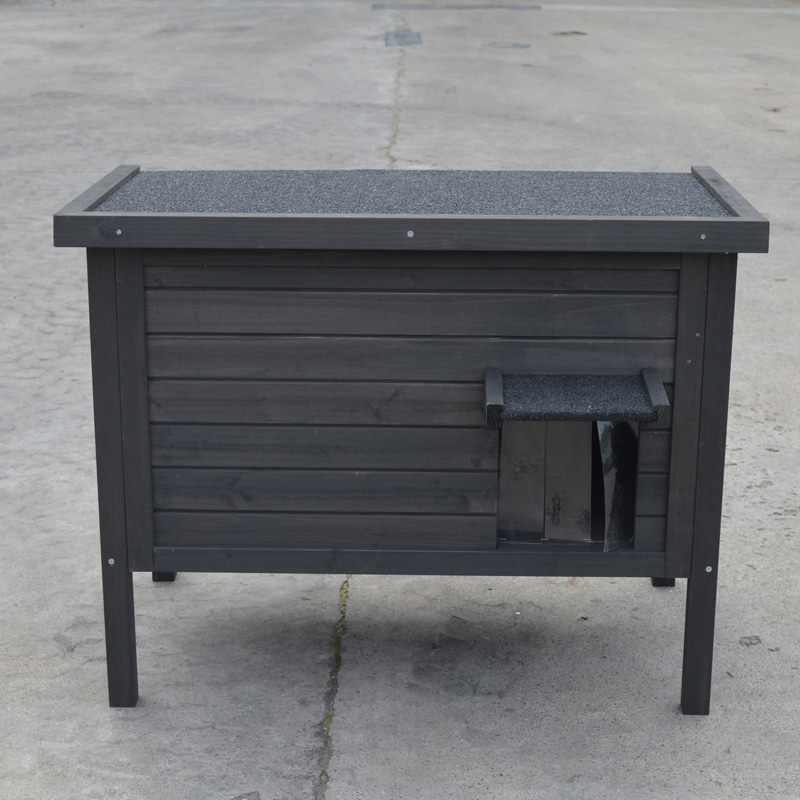 Outdoor cat sanctuary Outdoor cat sanctuary