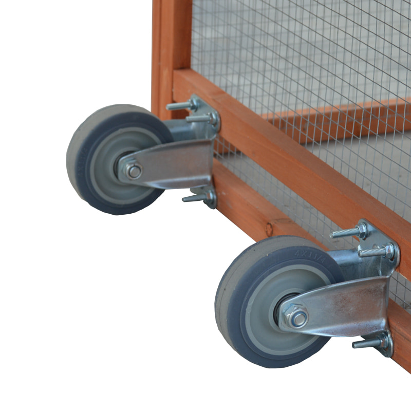 mobile chicken coop with wheels