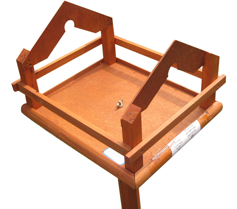 Removable roof bird feeder